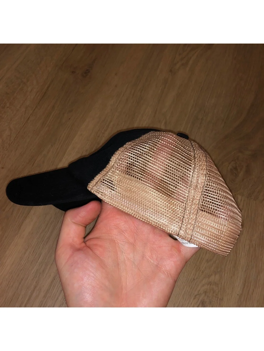 N/A hat has